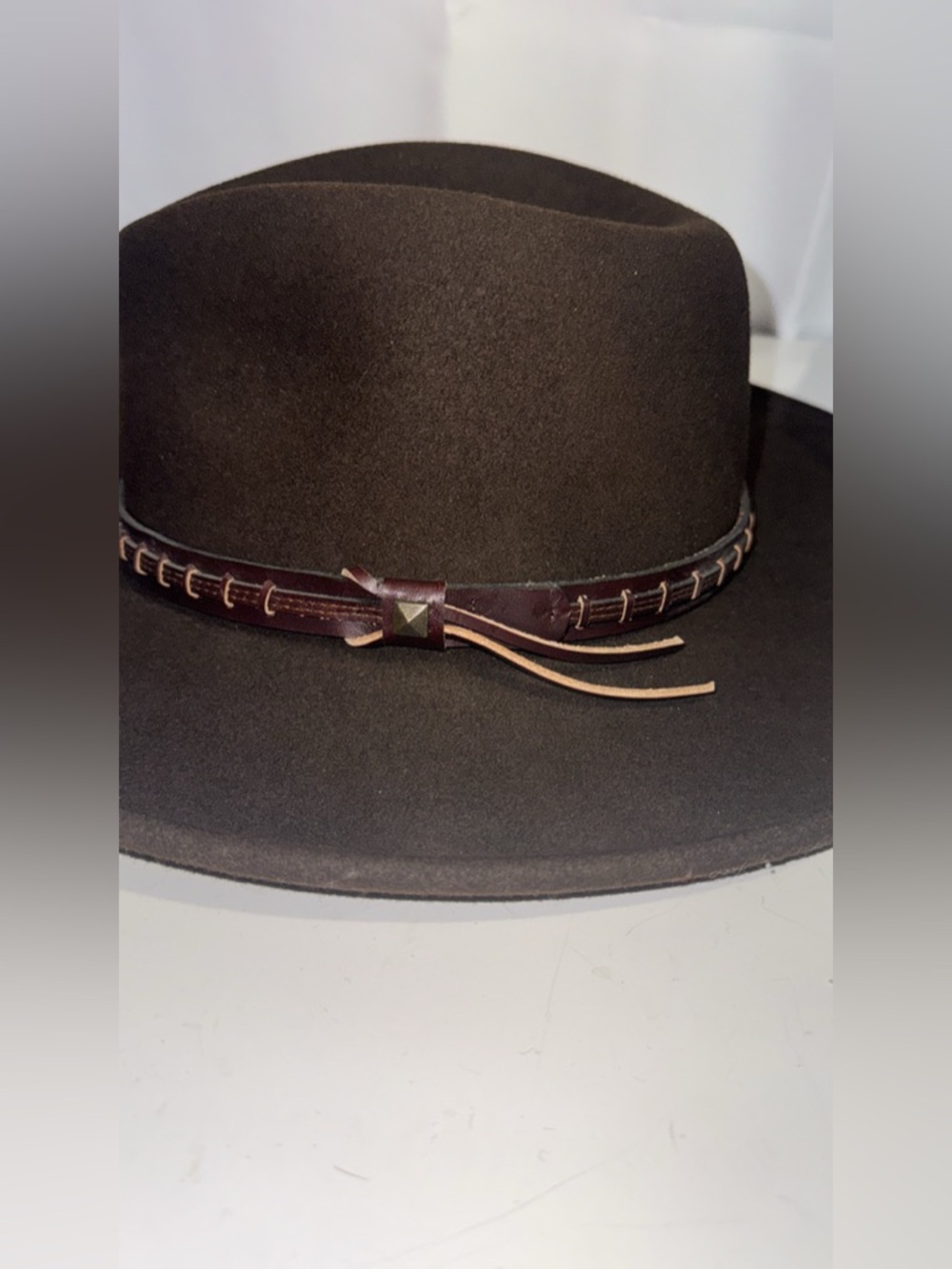 BAILEY FIREHOLE FELT WESTERN HAT in Dark Brown with Leather Band - Picture 3 of 11